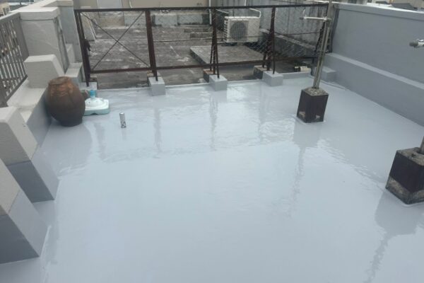 新潟市中央区　ウレタン塗膜防水工事